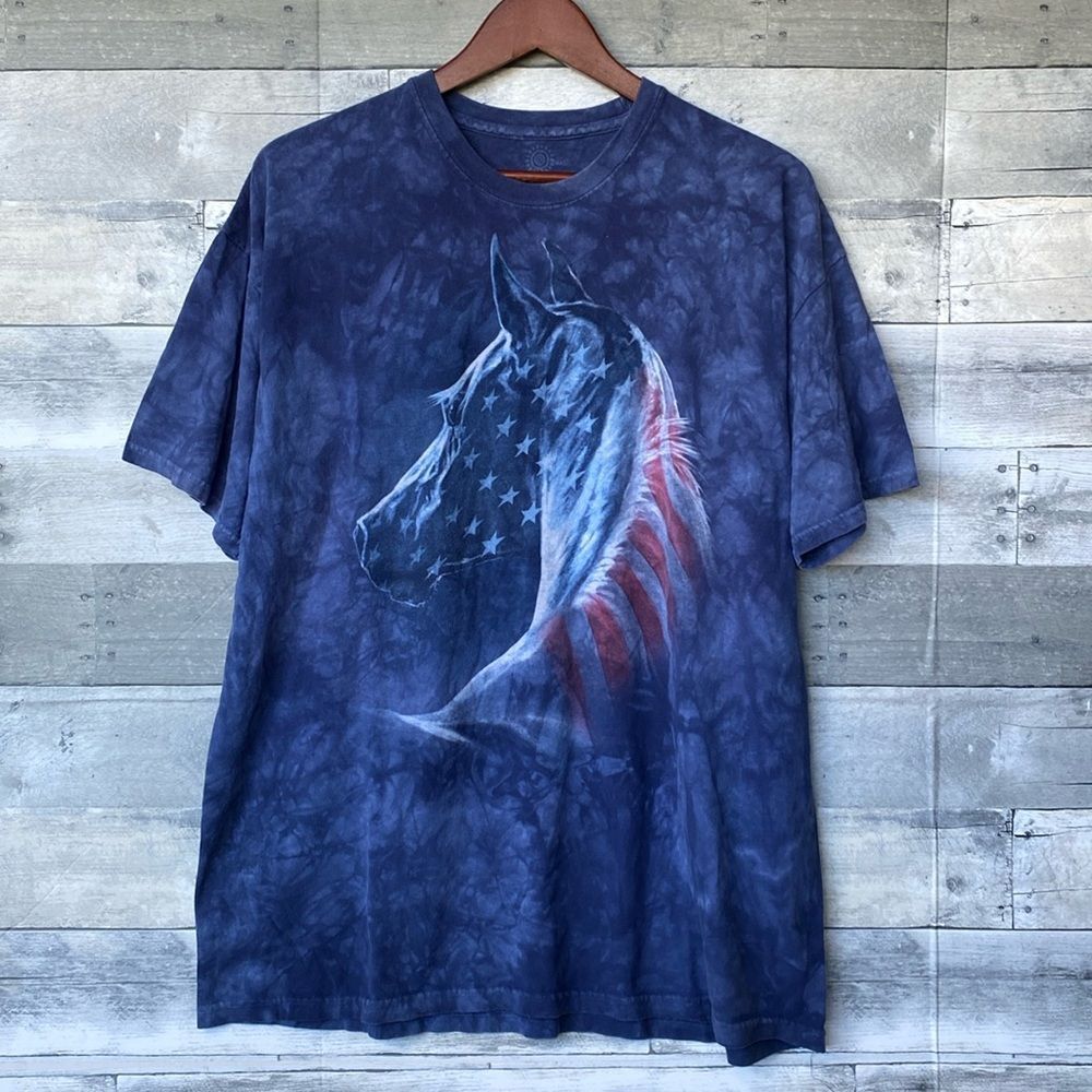 THE MOUNTAIN AMERICAN FLAG HORSE T-SHIRT BLUE MEN’S 2XL